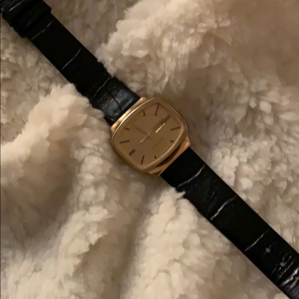 Mido ocean star Swiss made woman’s watch